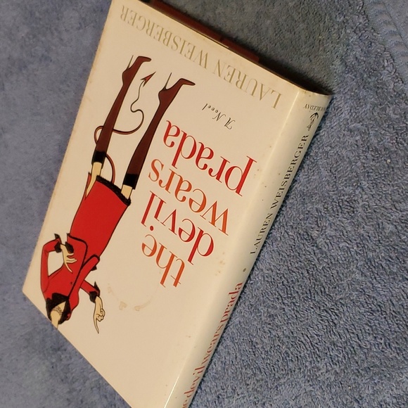 The devil wears Prada book - Picture 3 of 4